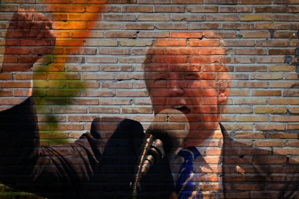 Trump’tan Yeni Gümrük Saldırısı: Küresel Ticaret Savaşında Yeni Perde